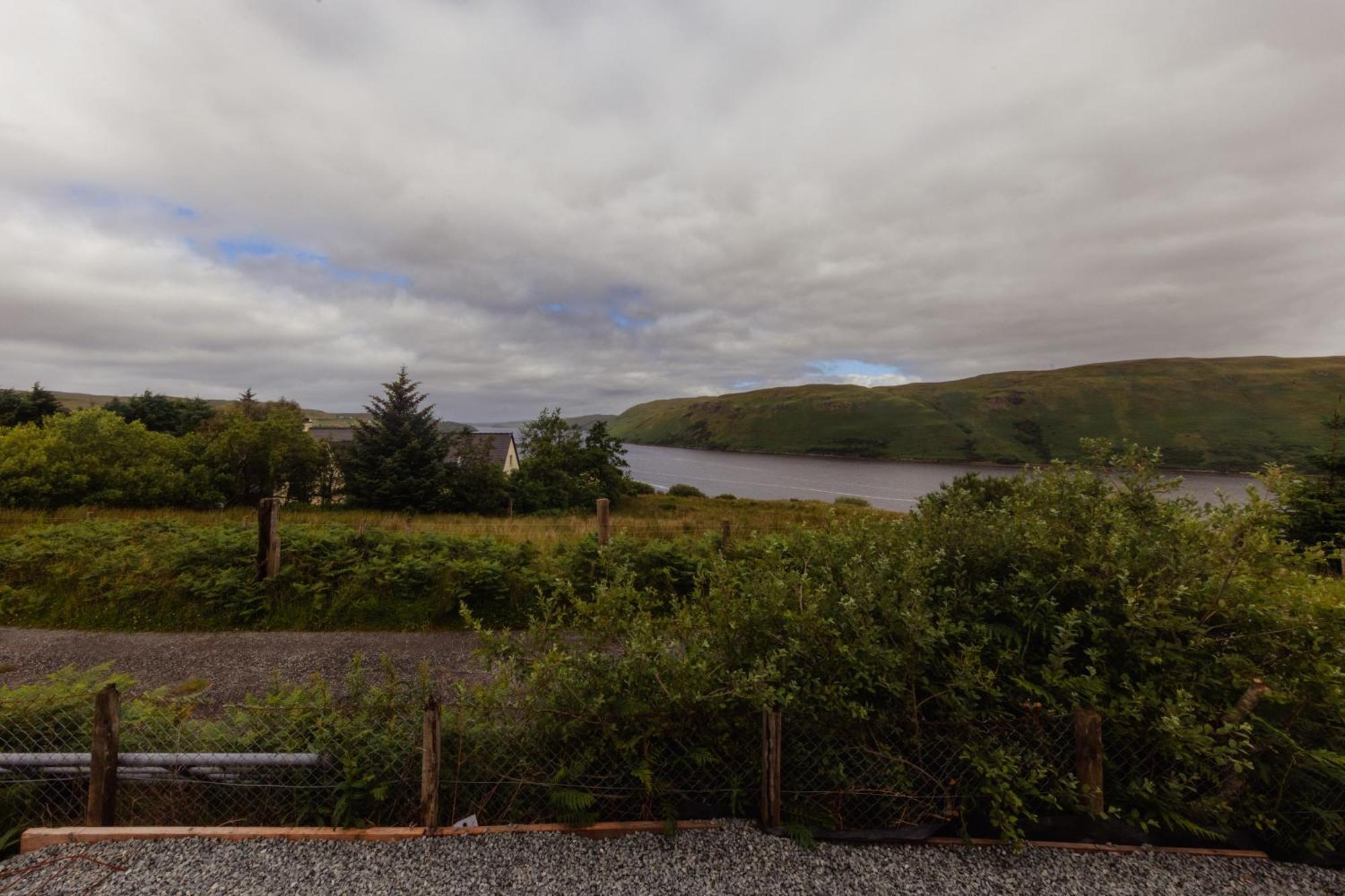 Luxury Cottage With Stunning Views By Fairy Pools 4 Carbost (Loch Harport, Isle of Skye) Exterior foto